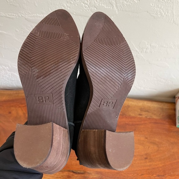 BP Black Suede Ankle Bootie Size: 8 - Picture 3 of 12